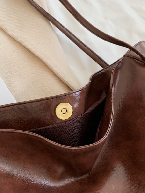 Borsa a secchiello in pelle morbida di grande capacità