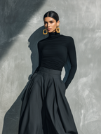 Set Casual Donna 2 Pezzi Top Nero in Maglia Stretch a Maniche Lunghe e Pantaloni Grigi Scuri a Gamba Larga MDZ2470G8LXY