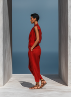 Set Due Pezzi Rosso da Donna: Top Asimmetrico a Spalla Scoperta (Senza Sciarpa) & Pantaloni a Gamba Larga con Tasche MDZ2201D4T