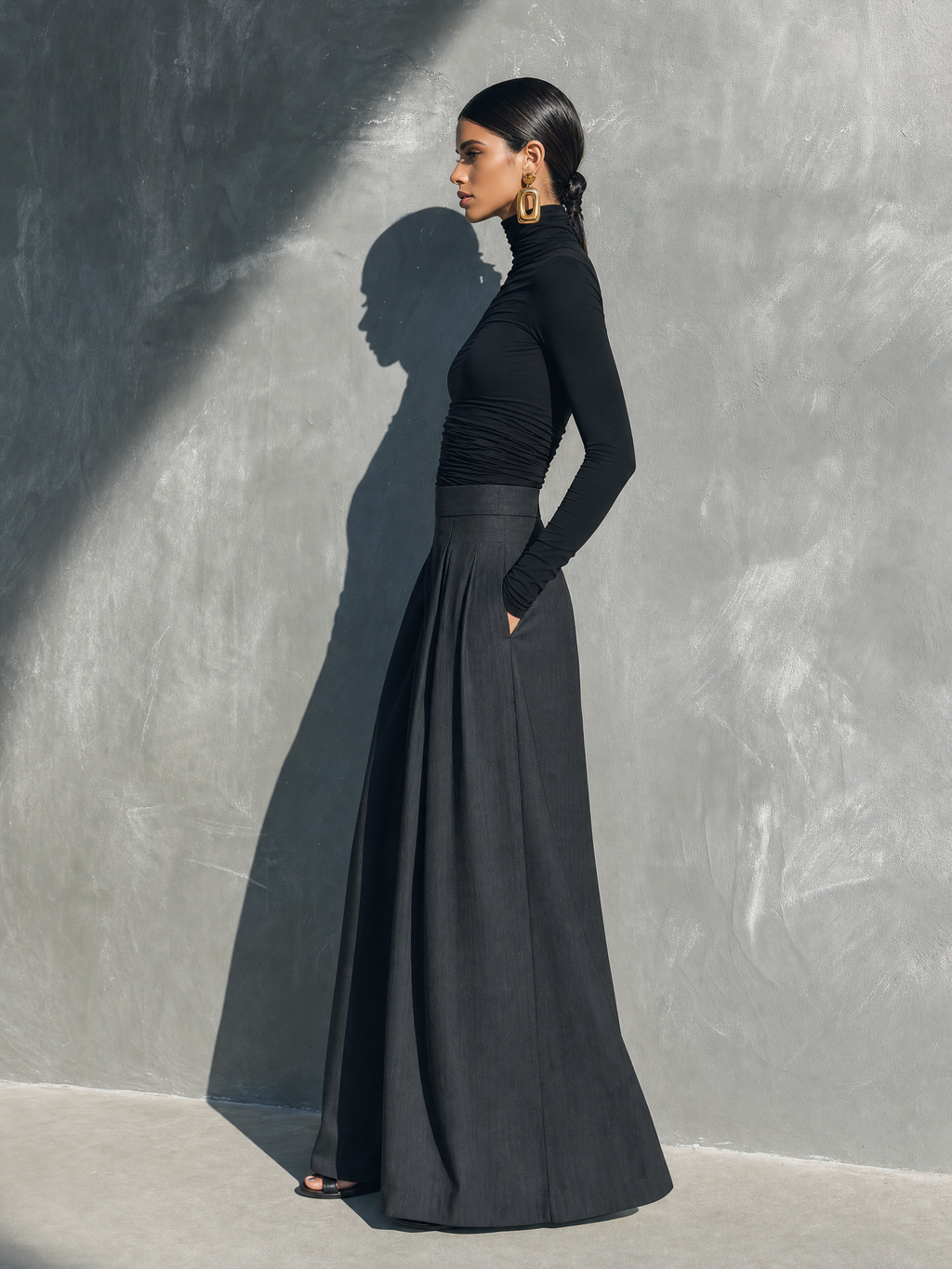 Set Casual Donna 2 Pezzi Top Nero in Maglia Stretch a Maniche Lunghe e Pantaloni Grigi Scuri a Gamba Larga MDZ2470G8LXY