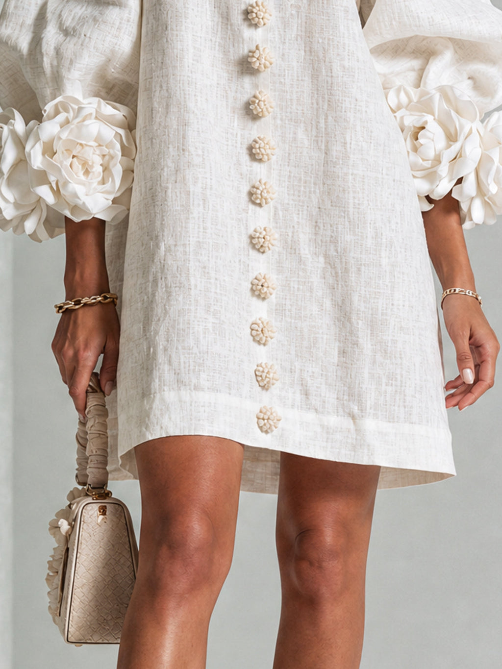 Camilla | Mini Abito in Misto Lino con Polsini a Rosa, Bianco