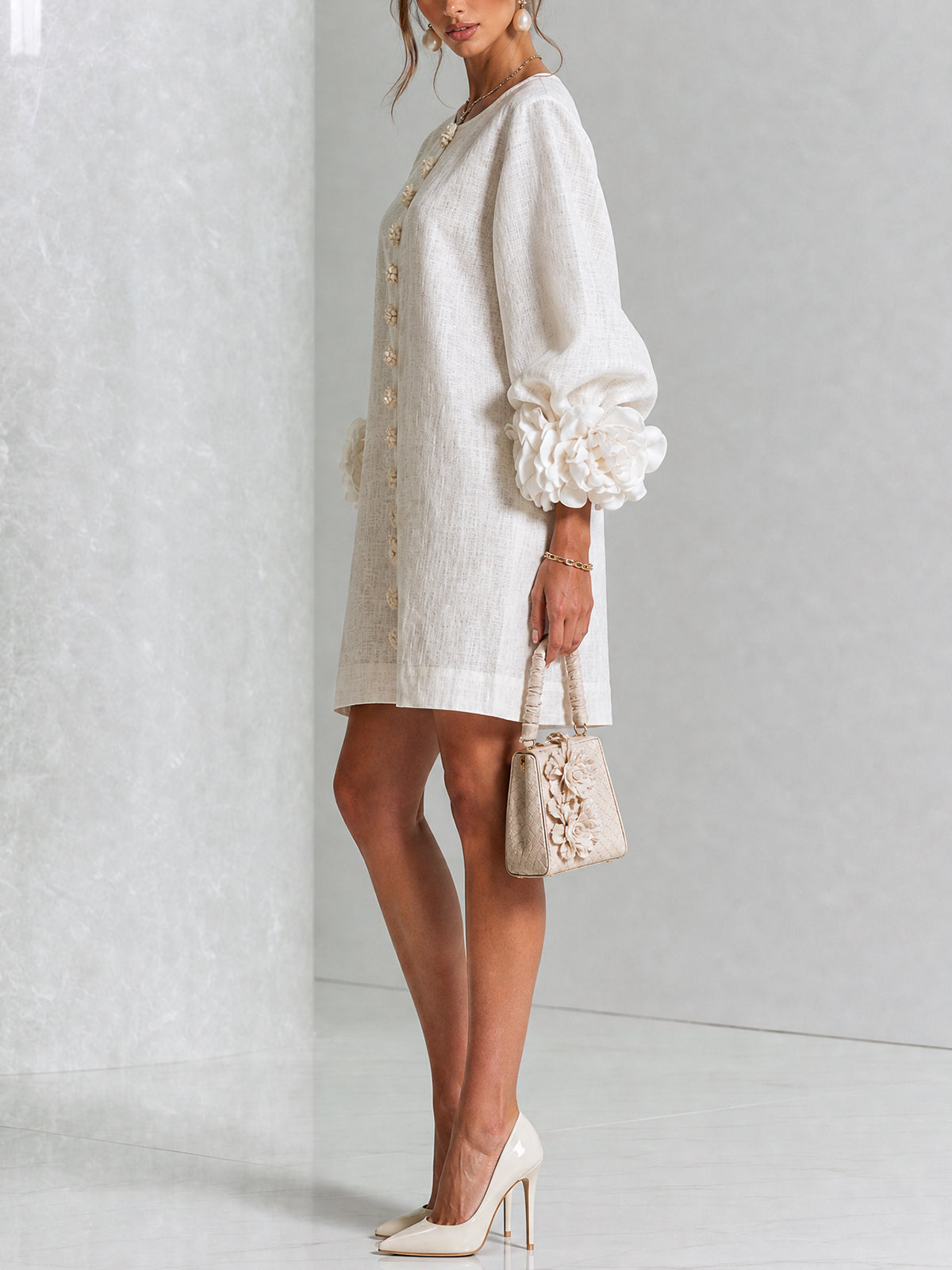 Camilla | Mini Abito in Misto Lino con Polsini a Rosa, Bianco