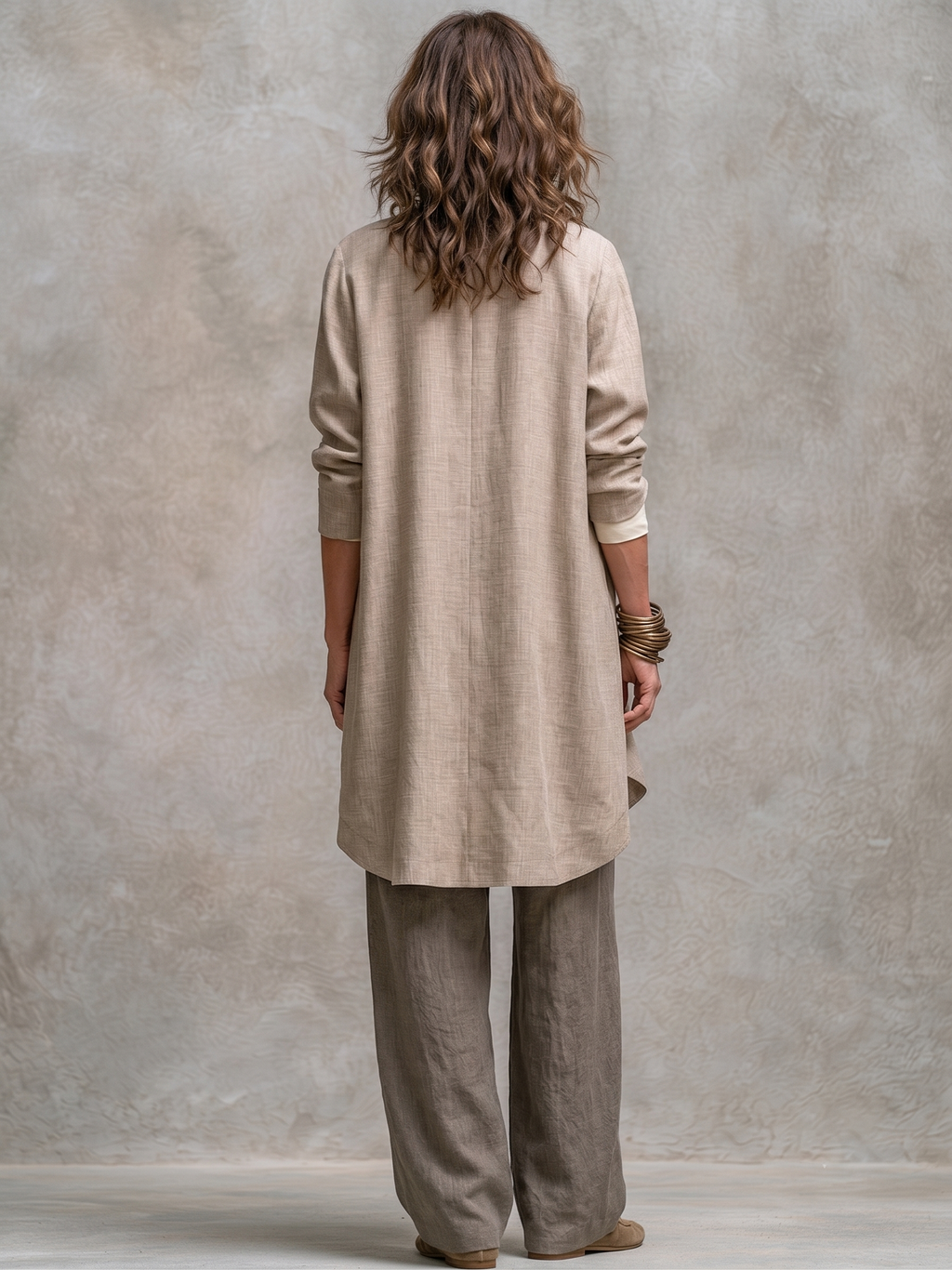 Amneris | Completo Elegante a Tre Pezzi in Grigio Beige con Pantaloni a Gamba Larga