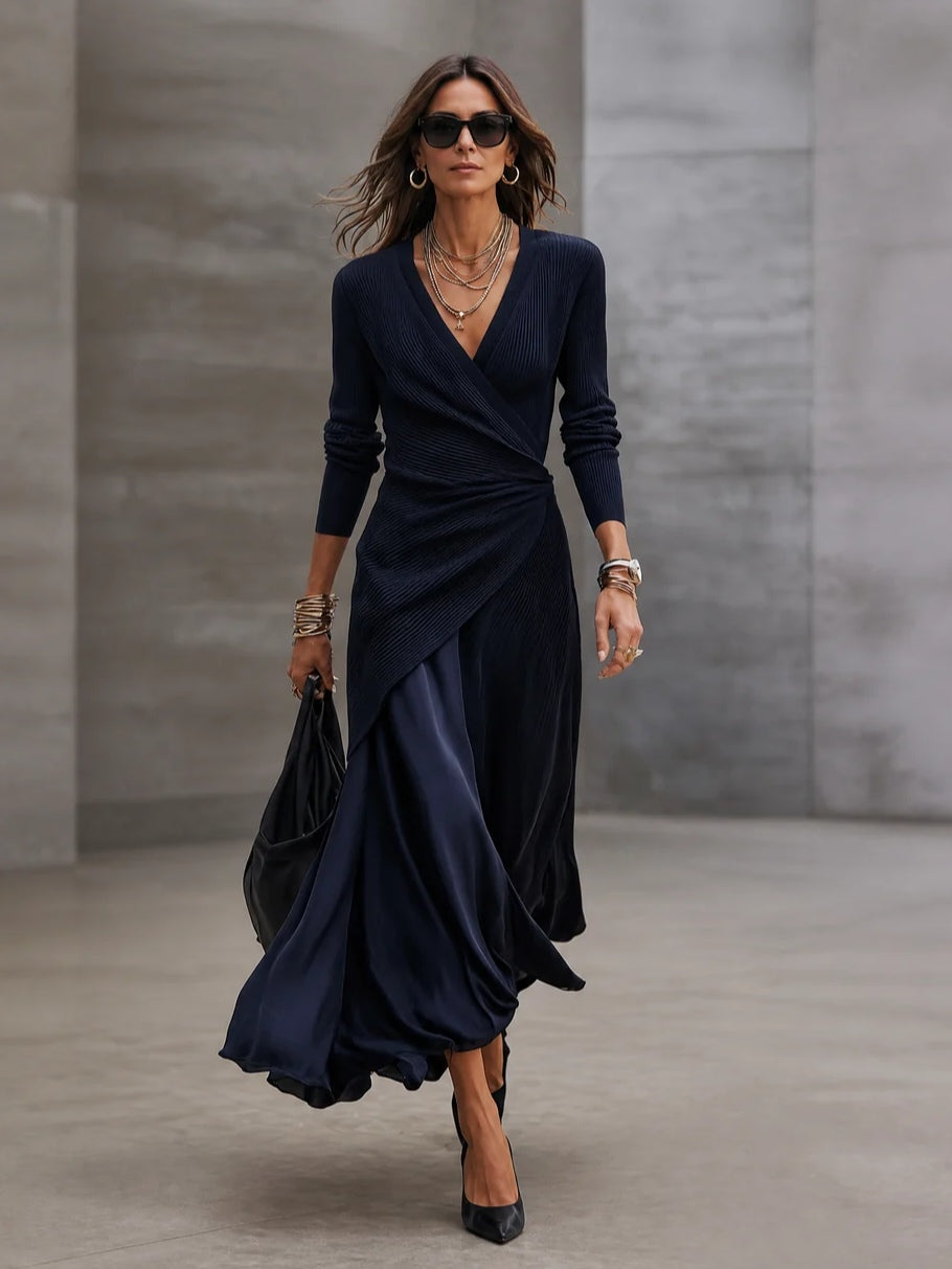Abito Maxi Asimmetrico con Scollatura a V e Pannelli in Raso Blu Navy