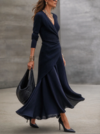 Abito Maxi Asimmetrico con Scollatura a V e Pannelli in Raso Blu Navy