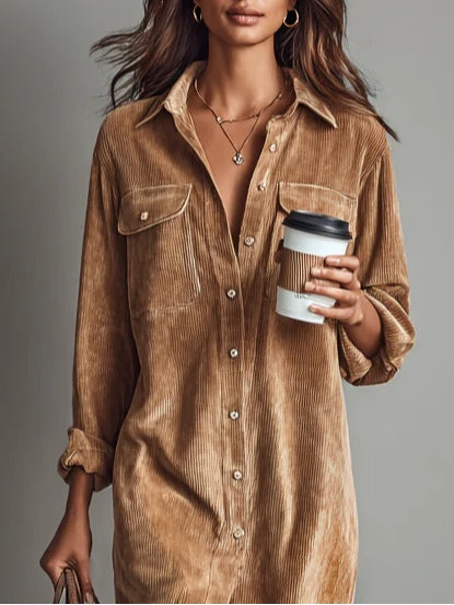 Abito Midi in Corduroy con Tasche a Doppio Petto e Bottone Singolo